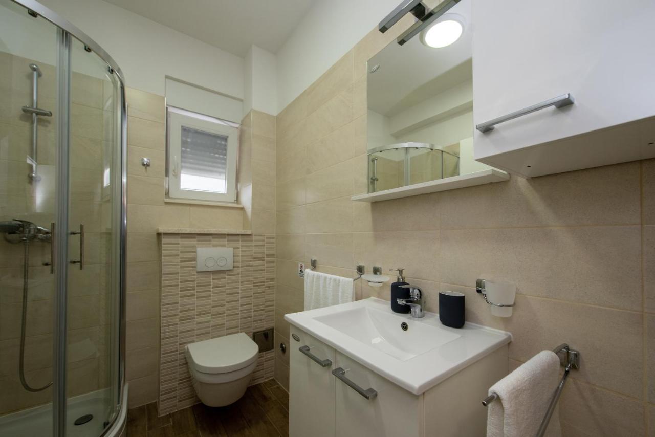 Apartment Miss Tina Trogir Exterior photo