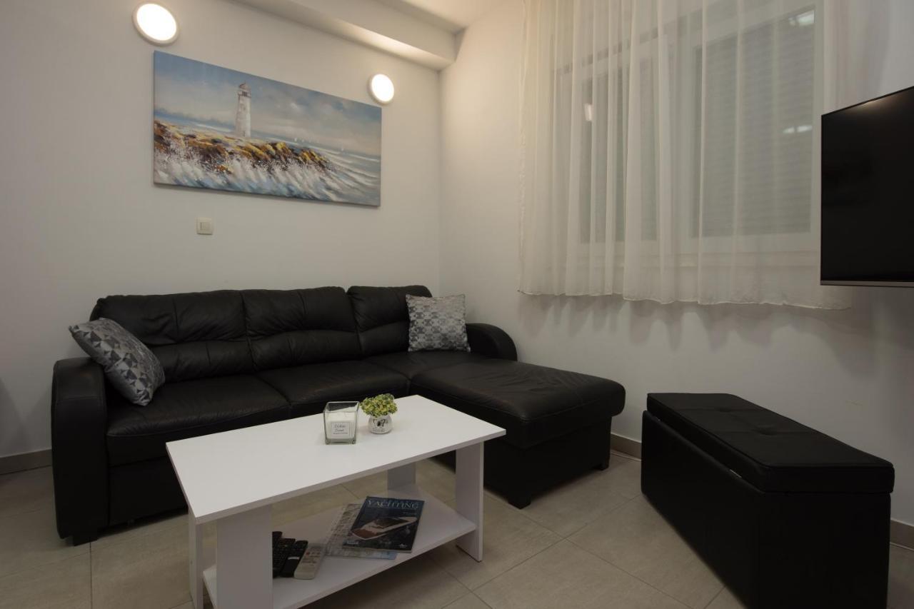 Apartment Miss Tina Trogir Exterior photo