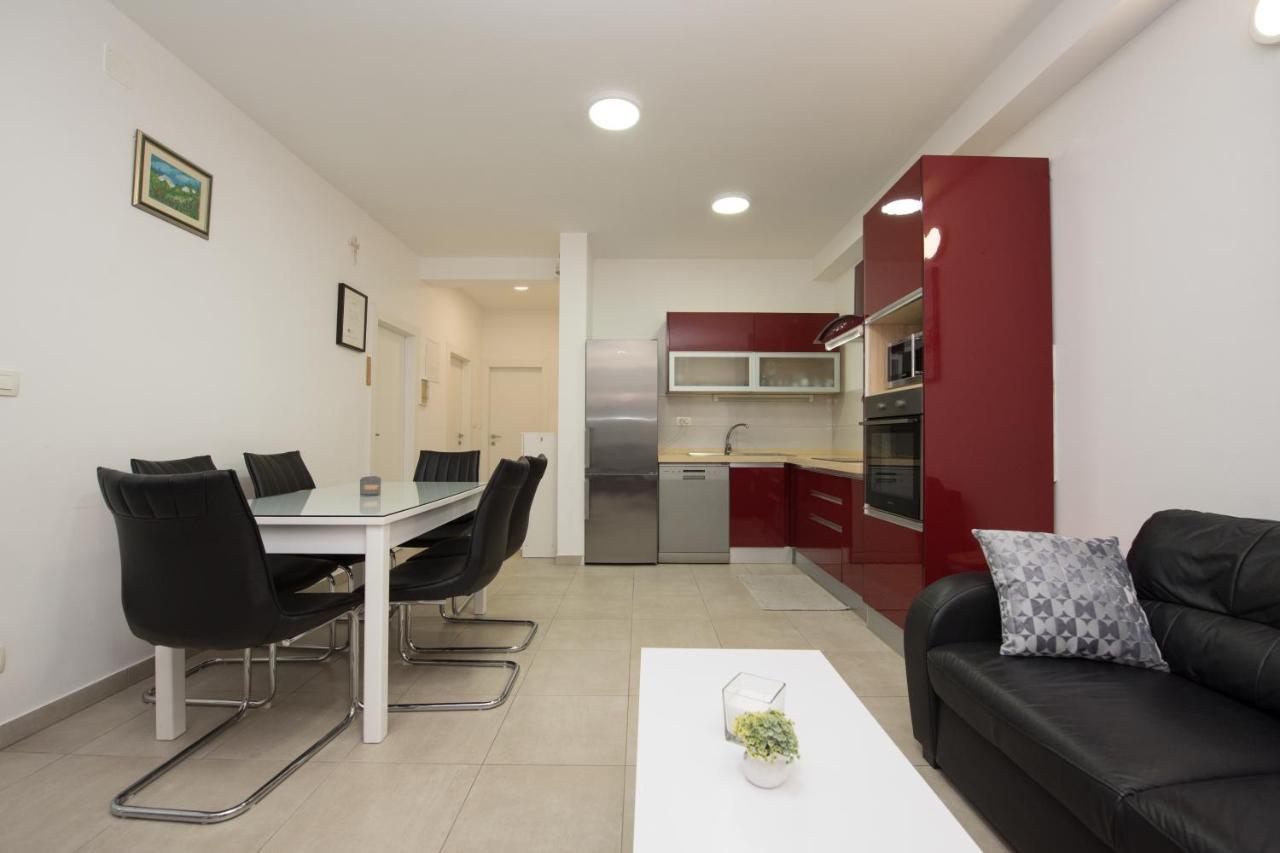 Apartment Miss Tina Trogir Exterior photo